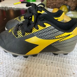 Diadora toddler cleats